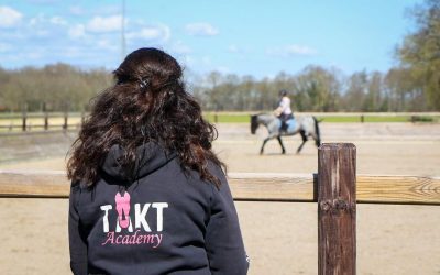TAKT Academy kiest voor instructieset van AXIWI voor paardrijden